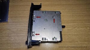 BMW E90 Radio Business CD - demontáž mechaniky