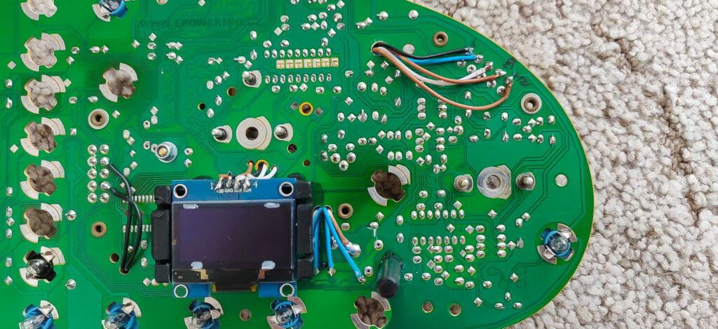Škoda felicia budíky s Arduinem a OLED displejem, zapojení